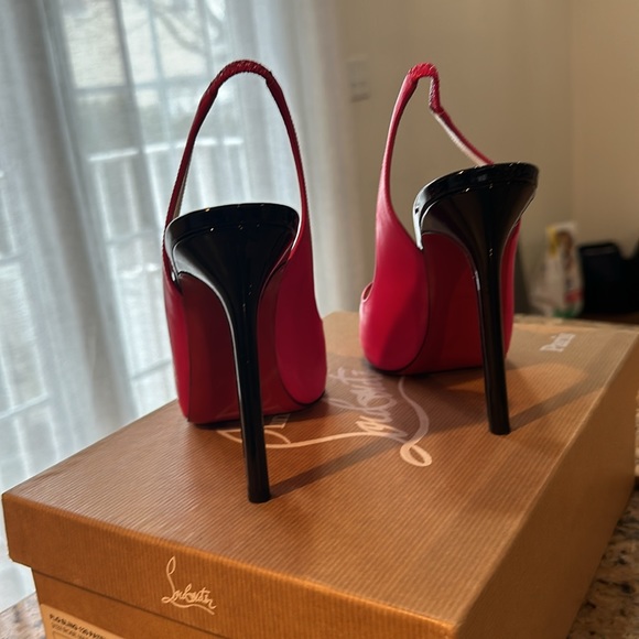 Red bottoms - Picture 3 of 7